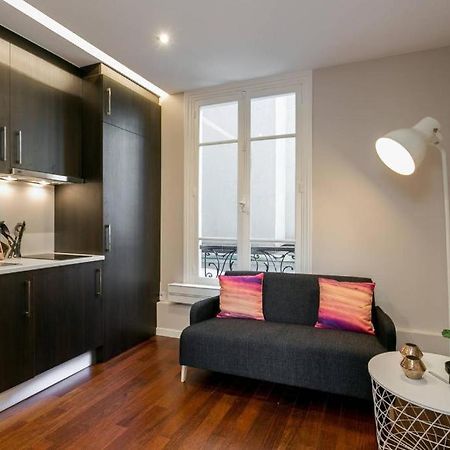 Апартаменты Modernized Studio - Meters From The Invalides Gardens Париж Экстерьер фото